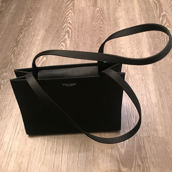 SOLD Kate Spade New York Womens Double Strap Tote Handbag. - Picture 3 of 6